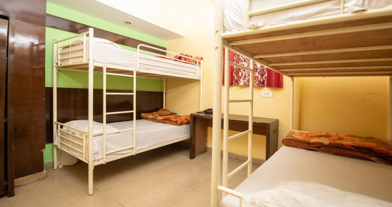 Hotel Darpan Palace -New Delhi Railway Station エクステリア 写真
